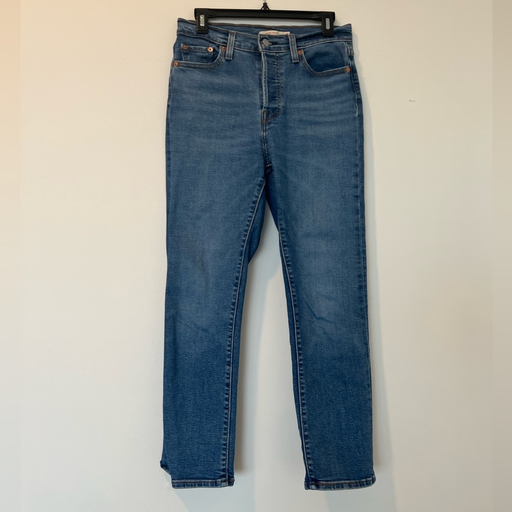 Levi’s Wedgie Straight Jeans Size 28